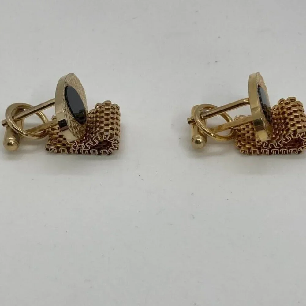 Vintage Diamond Cut Cufflinks‎ Oval Gold Tone Mesh Wrap Around Black Center